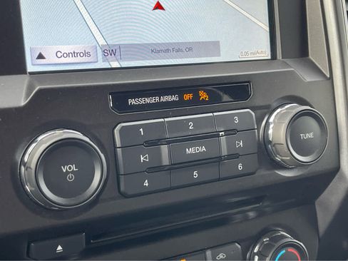 Used 2018 Ford F150 XLT w/ Equipment Group 302A Luxury image 15