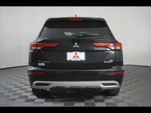 New 2025 Mitsubishi Outlander SE AWD/4WD image 6