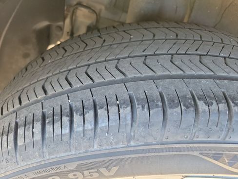 Used 2024 Hyundai Kona SEL FWD image 28
