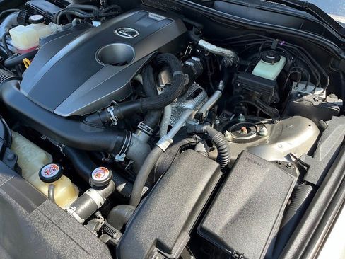 Used 2019 Lexus IS 300 image 31