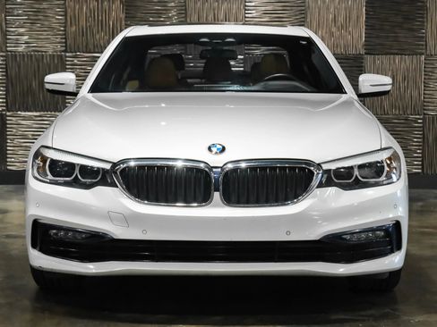Used 2018 BMW 540i xDrive w/ Premium Package AWD/4WD image 6