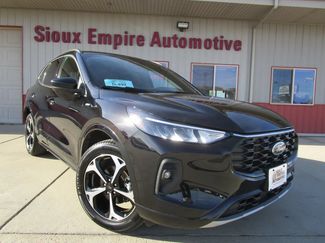 Used 2024 Ford Escape ST-Line Select w/ Tech Pack #2 AWD/4WD video 1