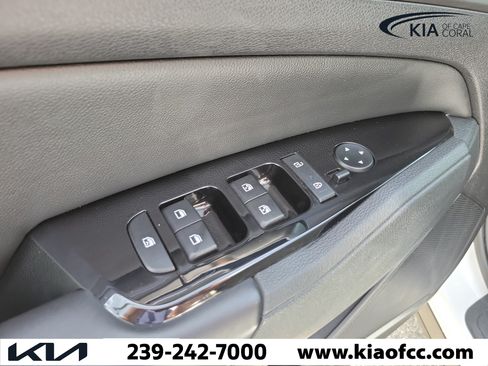 Certified 2023 Kia Sportage EX FWD image 21