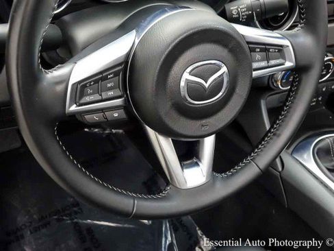 Used 2023 MAZDA MX-5 Miata Grand Touring RWD image 17