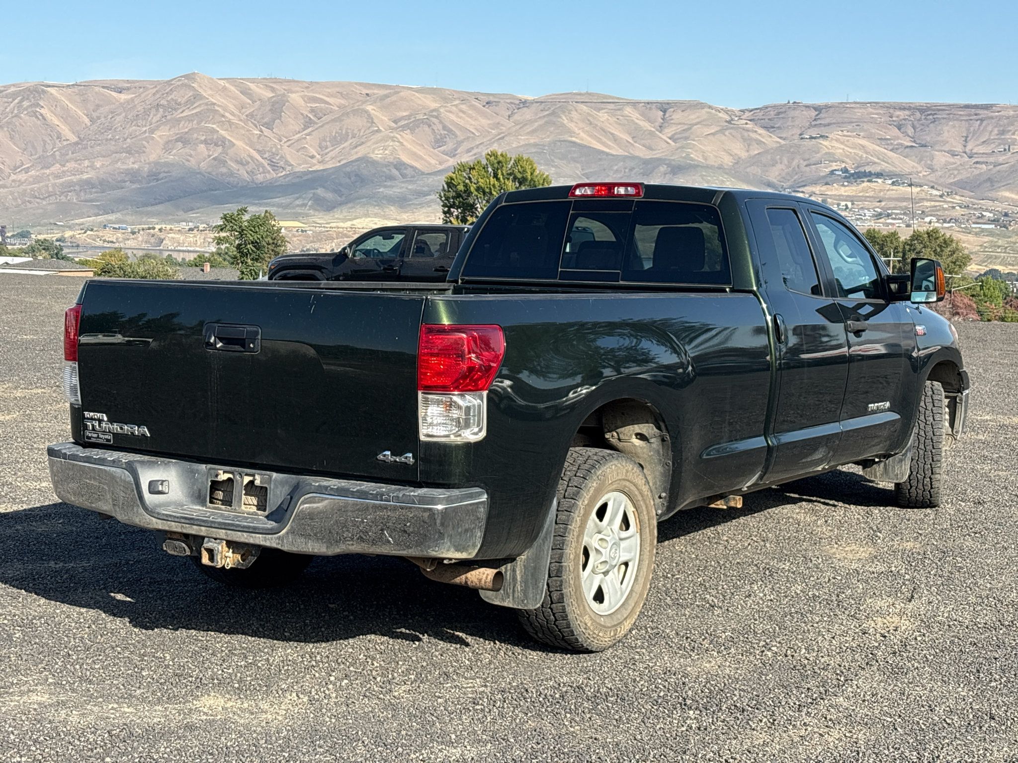 Used 2013 Toyota Tundra 4x4 Double Cab Long Bed w/ Upgrade Pkg image 11