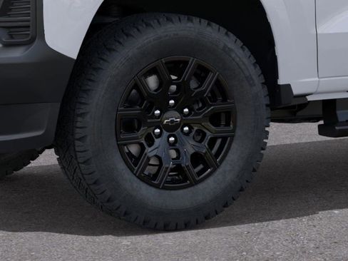 New 2026 Chevrolet Colorado W/T image 9