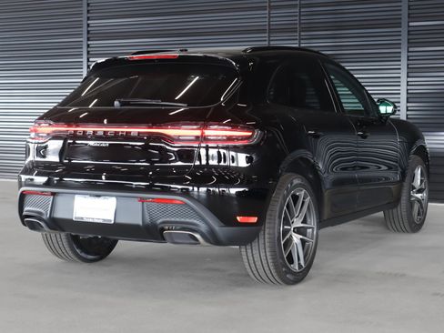 New 2026 Porsche Macan image 11