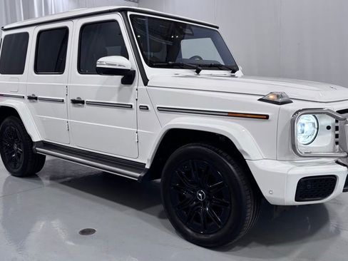 Used 2025 Mercedes-Benz G 550 image 4