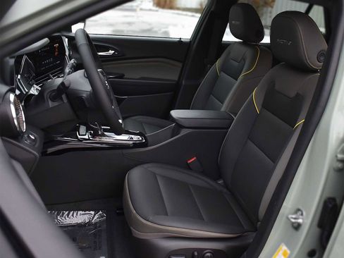 New 2026 Chevrolet Trax ACTIV w/ Sunroof Package image 8