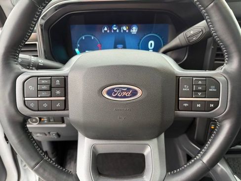 Used 2024 Ford F250 Lariat w/ Lariat Ultimate Package AWD/4WD image 13