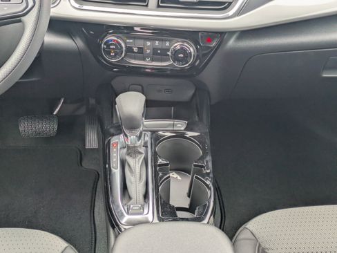New 2026 Chevrolet Trax LT image 19