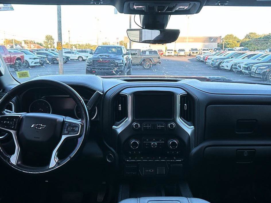 Used 2022 Chevrolet Silverado 2500 LT w/ Convenience Package AWD/4WD image 7