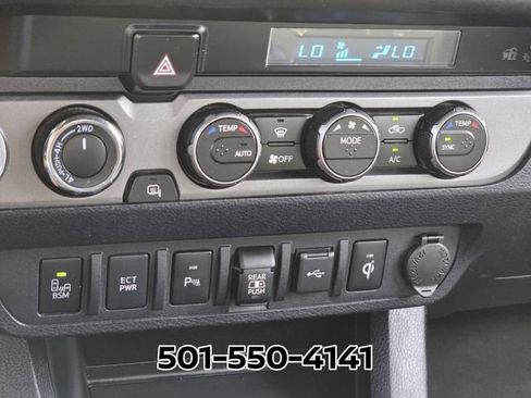 Used 2021 Toyota Tacoma TRD Off-Road w/ Technology Package AWD/4WD image 23