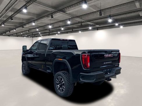 Used 2023 GMC Sierra 2500 AT4 w/ AT4 Premium Plus Package image 5