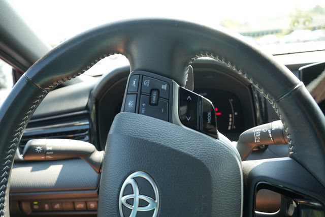 Used 2025 Toyota Camry SE FWD image 26