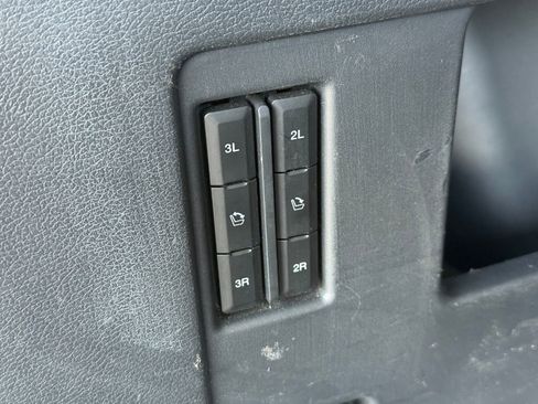 Used 2024 Ford Expedition Limited image 39