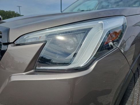 Used 2024 Subaru Forester Limited image 57