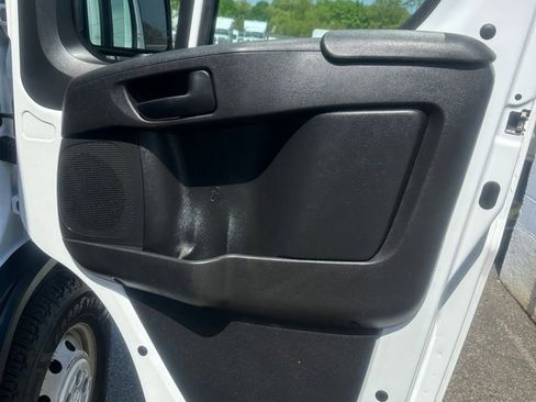Used 2025 RAM ProMaster 2500 w/ Convenience Group FWD image 26