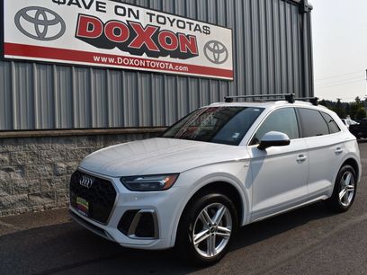 Used 2021 Audi Q5 e Premium w/ Convenience Package