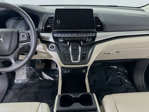 Used 2025 Honda Odyssey EX-L image 19