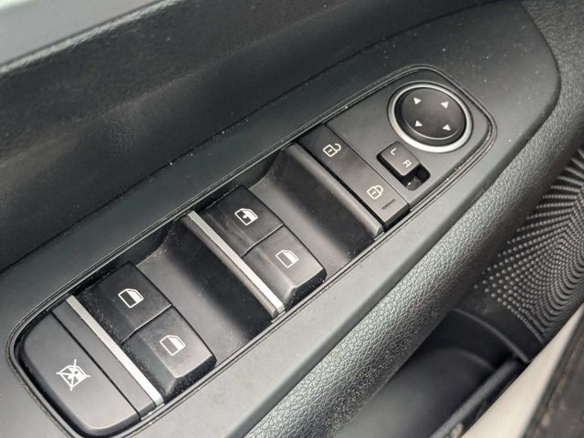 Used 2024 Kia Forte LXS w/ LXS Technology Package FWD image 19