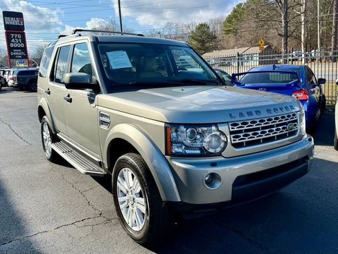 Used 2011 Land Rover LR4 HSE image 3