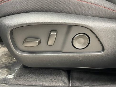 New 2026 Chevrolet Equinox RS w/ Convenience Package III AWD/4WD image 10
