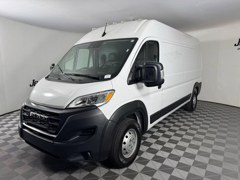 Used 2023 RAM ProMaster 2500 FWD image 1