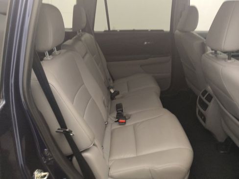 Used 2017 Honda Pilot Touring image 19