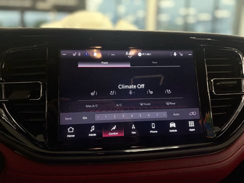 Used 2022 Dodge Durango R/T w/ Blacktop Package AWD/4WD image 34