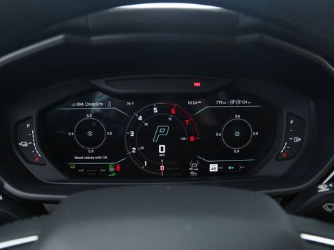 Used 2025 Lamborghini Urus SE AWD/4WD image 27