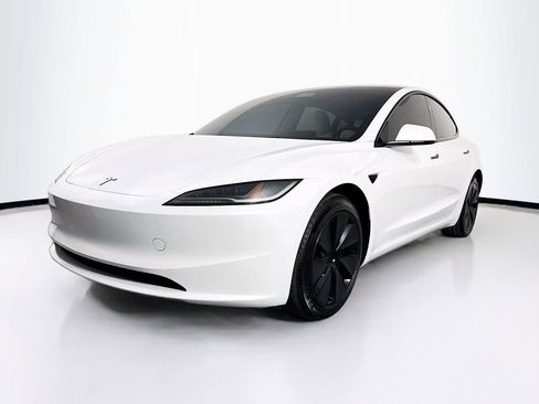 Used 2025 Tesla Model 3 Long Range image 3