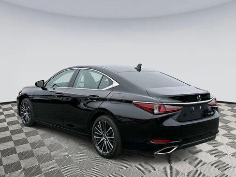 Used 2024 Lexus ES 350 w/ Premium Package FWD image 4