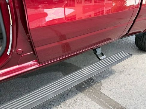Used 2025 RAM 1500 Limited w/ Off Road Group AWD/4WD image 29