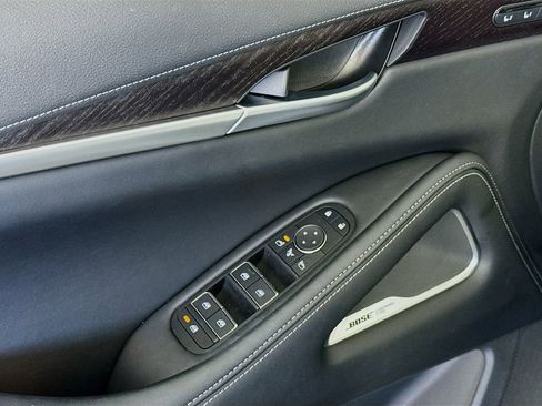 Certified 2025 INFINITI QX60 Sensory image 17