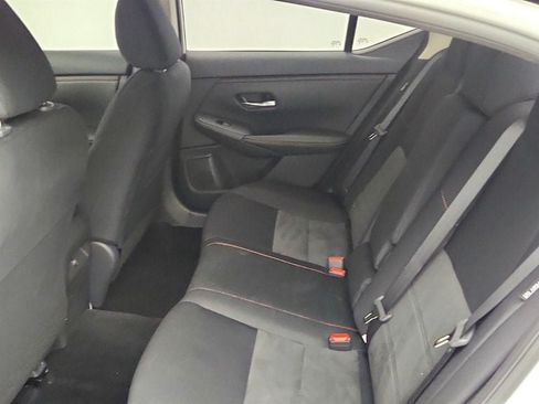 Used 2025 Nissan Sentra SR FWD image 19
