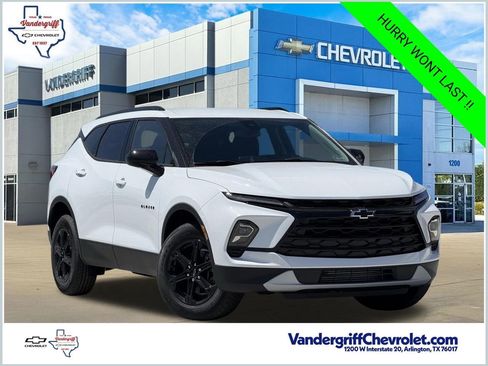 New 2026 Chevrolet Blazer LT w/ Convenience Package FWD image 1