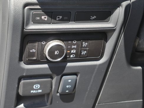 Certified 2024 Ford F150 Lariat w/ Tow/Haul Package AWD/4WD image 6