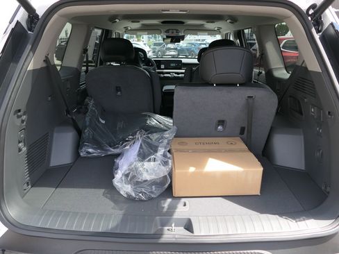 New 2026 Kia EV9 Light image 20