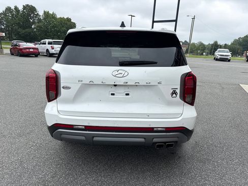Used 2024 Hyundai Palisade SEL w/ Premium Package AWD/4WD image 8