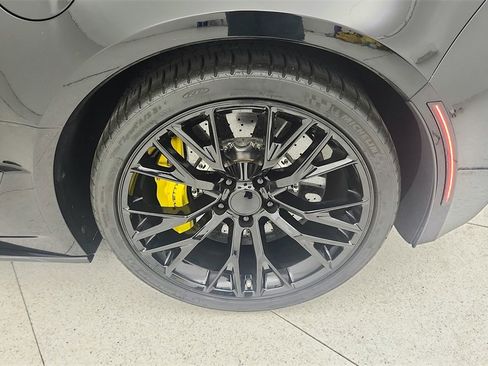 Used 2017 Chevrolet Corvette Z06 w/ Z07 Performance Package image 24