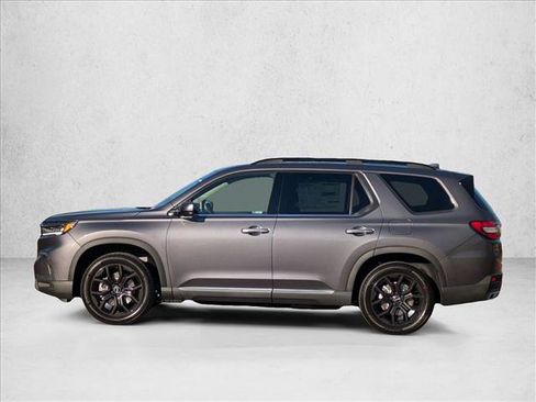 New 2025 Honda Pilot Touring image 5