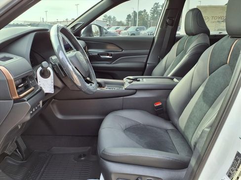 Certified 2026 Toyota Grand Highlander AWD Hybrid image 12