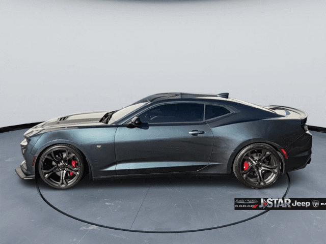 Used 2019 Chevrolet Camaro SS RWD image 8