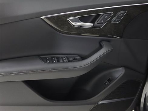 New 2026 Audi Q8 Premium Plus image 11