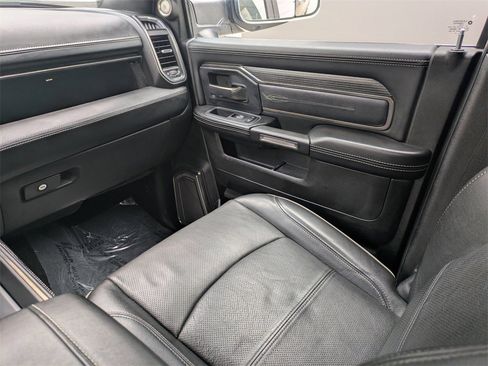 Used 2019 RAM 2500 Limited image 17