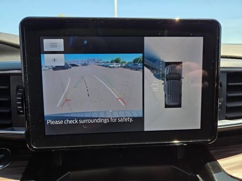 Used 2023 Ford Explorer Limited RWD image 19