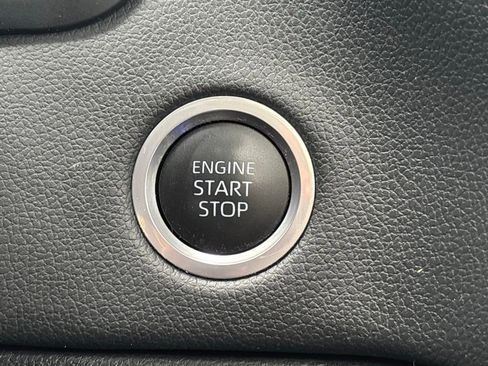 Used 2023 Toyota Tundra Limited image 23