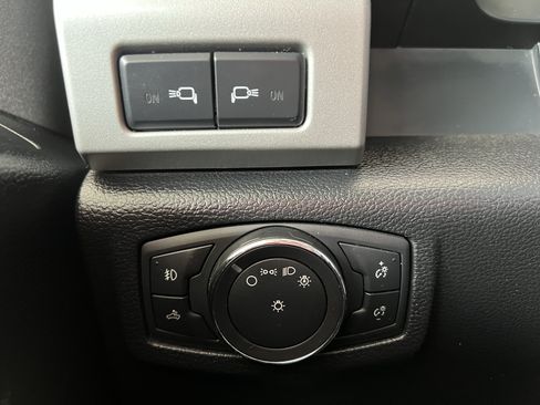 Used 2018 Ford F150 Lariat w/ Equipment Group 502A Luxury AWD/4WD image 54