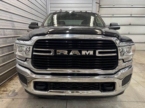 Used 2020 RAM 3500 Big Horn AWD/4WD image 2